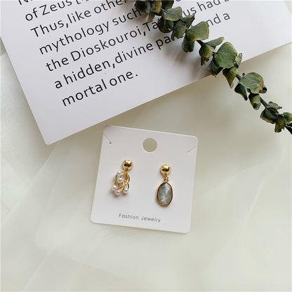 S925 Silver Asymmetrical Pearl Stud Earrings for Students