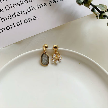 S925 Silver Asymmetrical Pearl Stud Earrings for Students