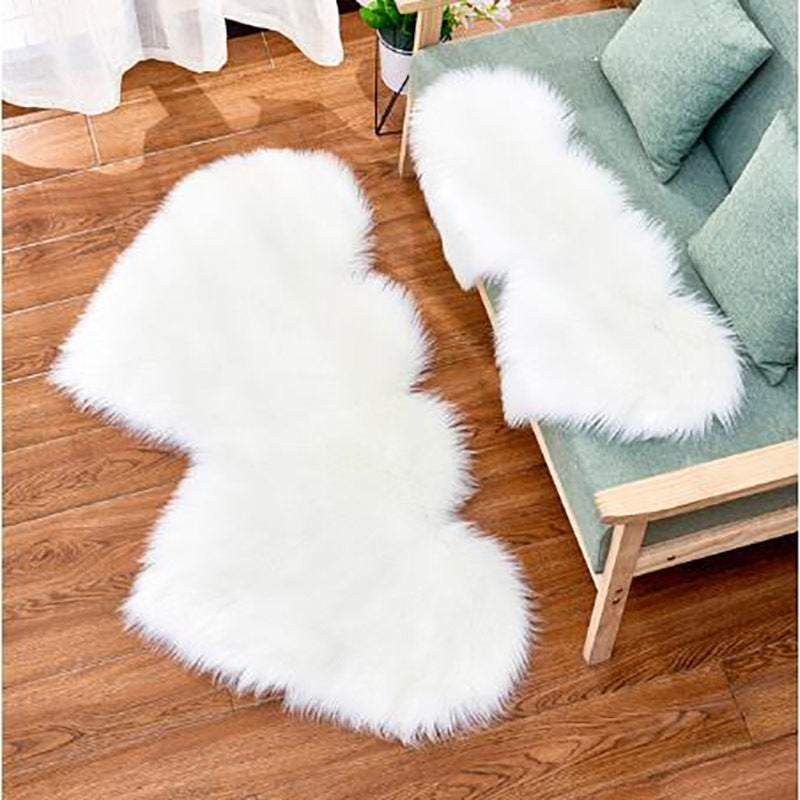 Custom Plush Heart-Shaped Stair Carpet for Decor