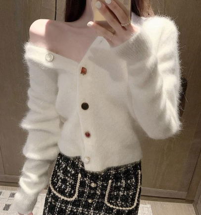 2020 Women's Fashion Pink Sweater and Skirt Set