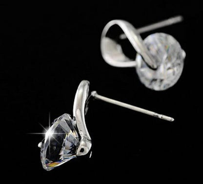 Korean Fashion Jewelry Wholesale Spiral Crystal Earrings