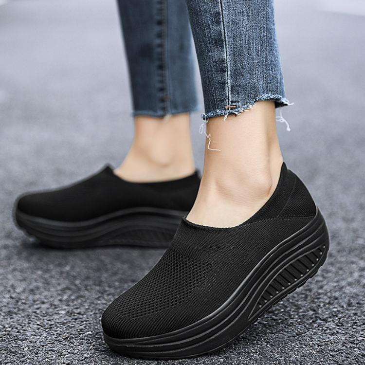 Women's Casual Thick-soled Mesh Slip-on Shoes