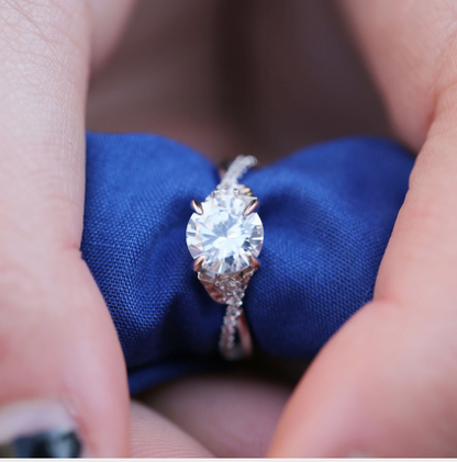 Hao Stone Ring - Round Fashion Ring