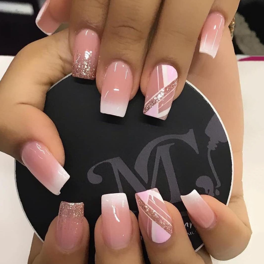 1 Box of European American Wearable Fake Nails