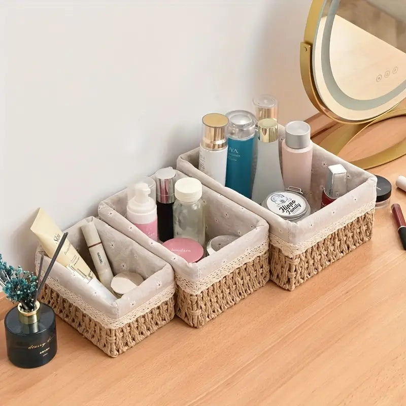 Woven Storage Baskets Set of 3 with Cloth Cover